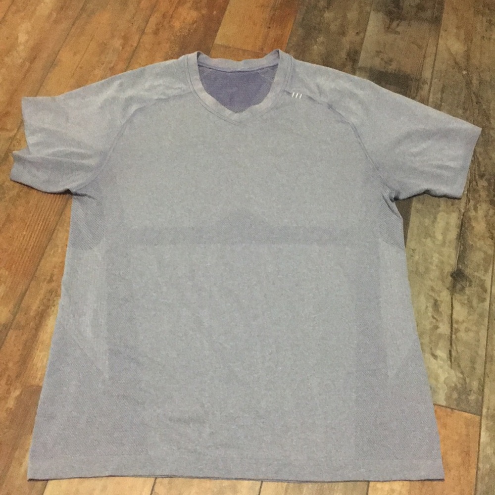 Lululemon Metal vent tech surge V-neck size M